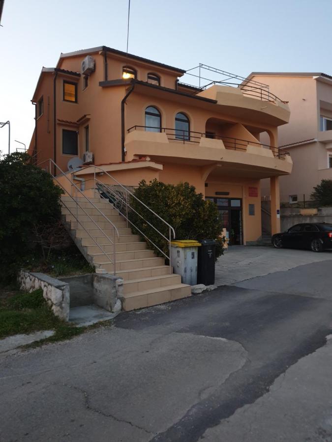 Apartments Damir 2838 Lopar Εξωτερικό φωτογραφία