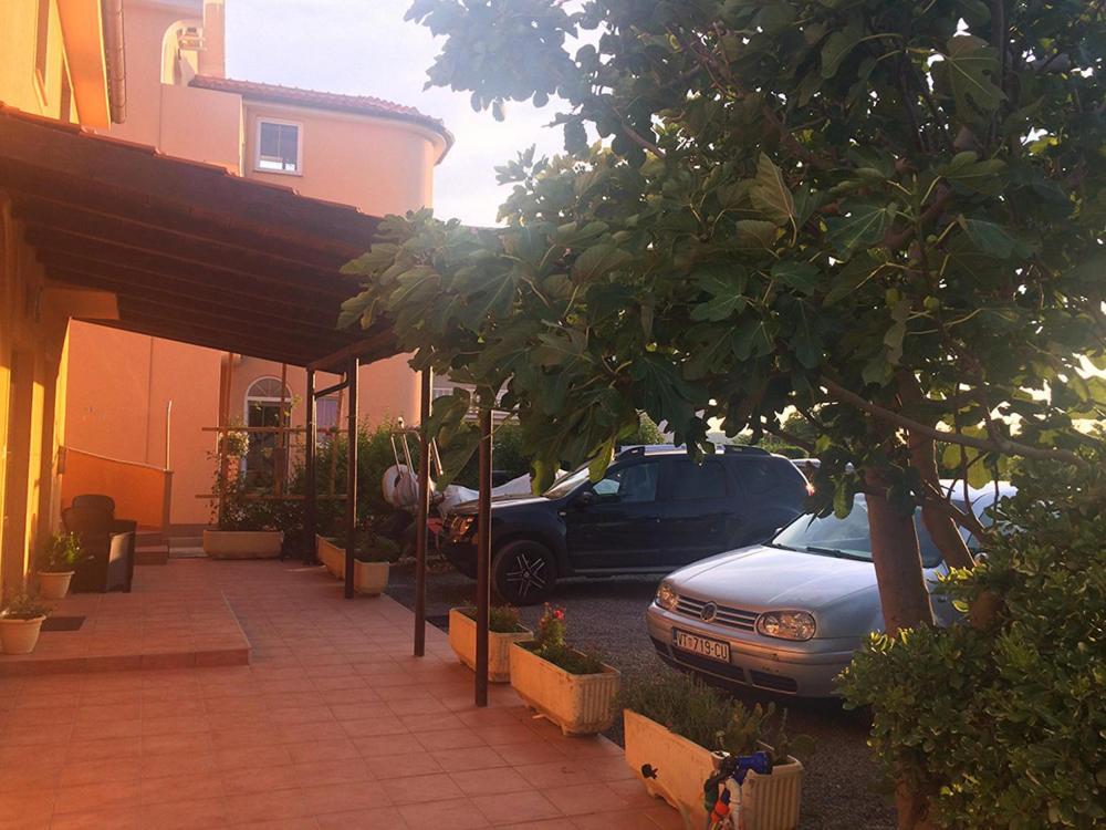 Apartments Damir 2838 Lopar Εξωτερικό φωτογραφία